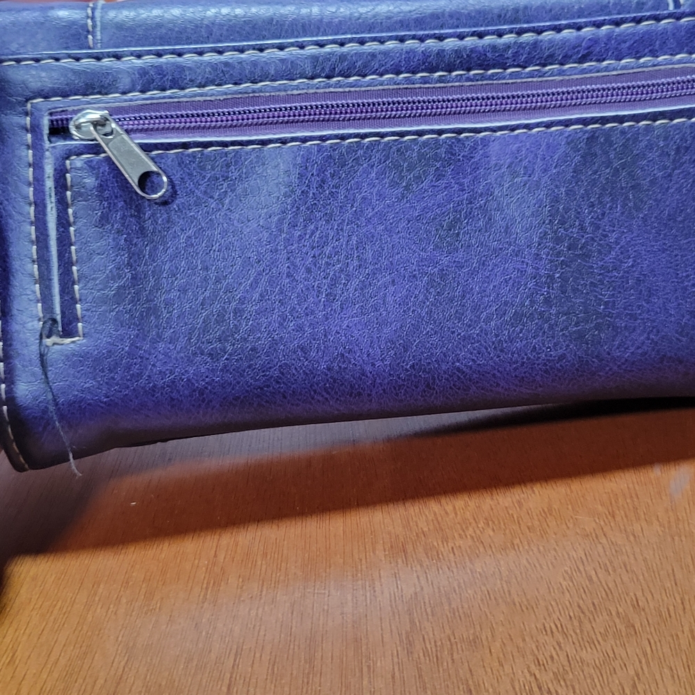 Ladies cross over purse - Picture 5 of 9